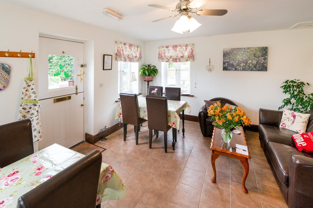Middle Holly Cottage Scorton  Bagian luar foto